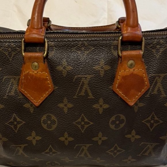 Louis Vuitton Bag - Picture 8 of 16